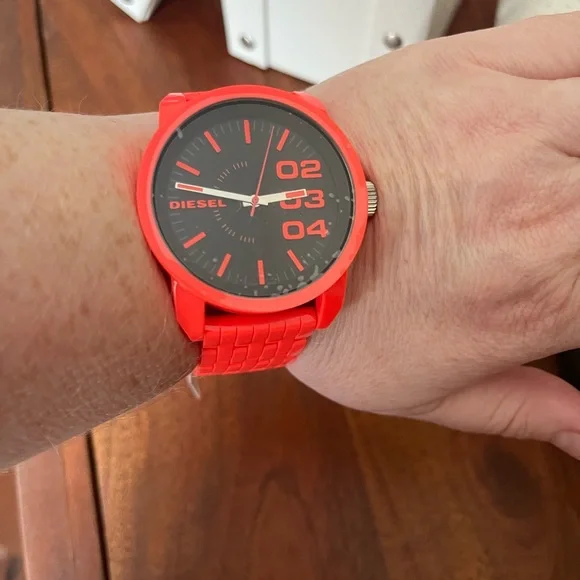 NIB Diesel Fluorescent Pink/Orange Unisex Watch DZ1526 - Picture 4 of 8